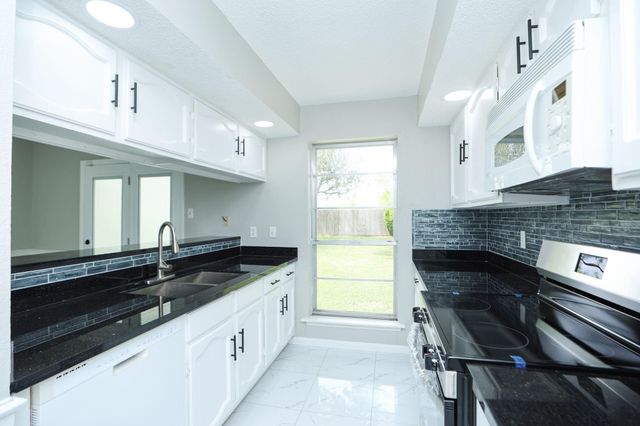 4647 Glenvillage Street, Houston, TX 77084