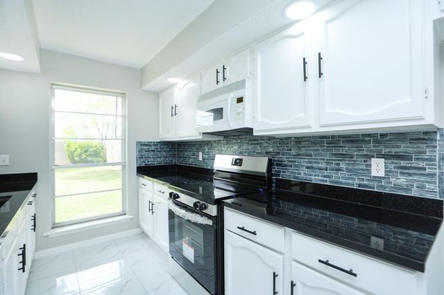 4647 Glenvillage Street, Houston, TX 77084