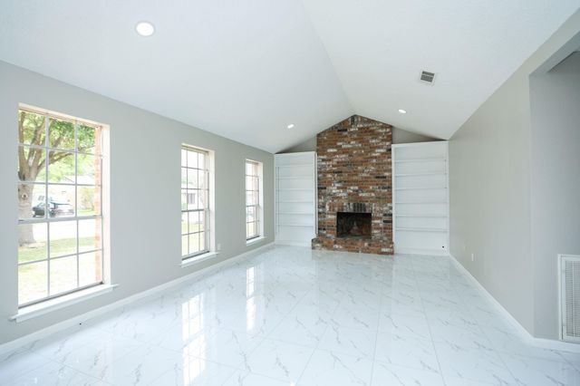 4647 Glenvillage Street, Houston, TX 77084