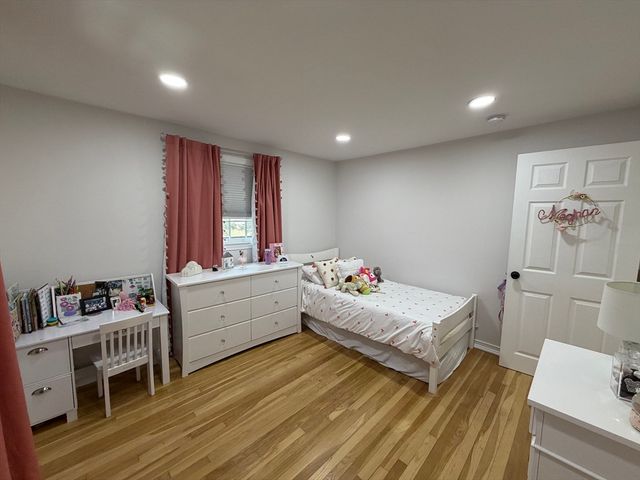 23 Lambert Cir, Marlborough, MA 01752