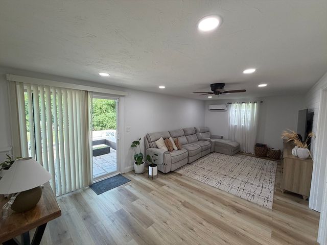 23 Lambert Cir, Marlborough, MA 01752