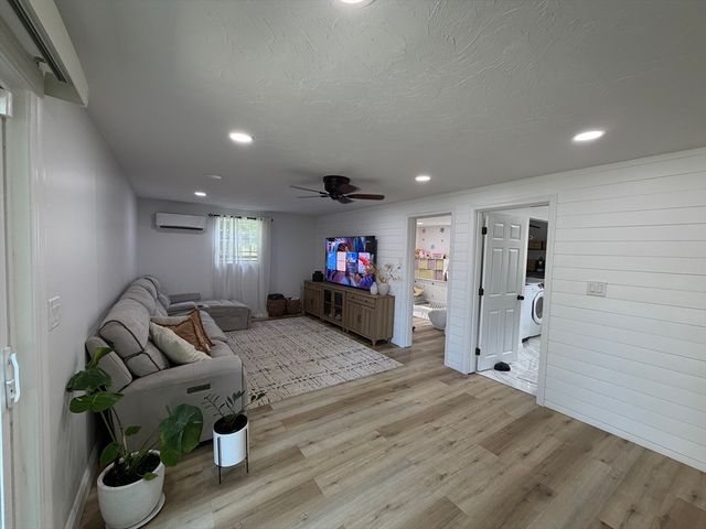 23 Lambert Cir, Marlborough, MA 01752