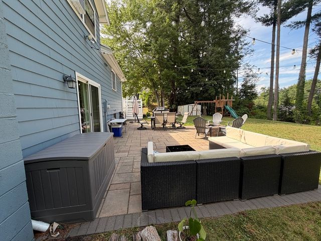 23 Lambert Cir, Marlborough, MA 01752