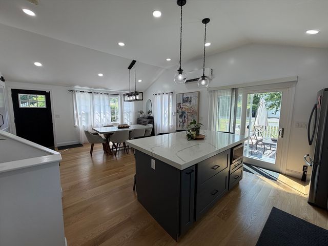 23 Lambert Cir, Marlborough, MA 01752