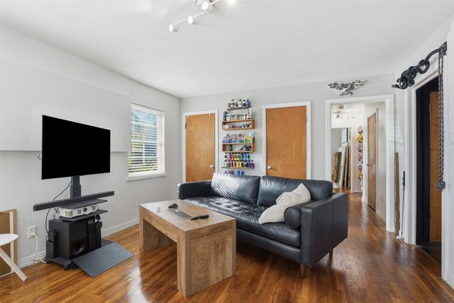 2517 Wayside Avenue, Fort Worth, TX 76110