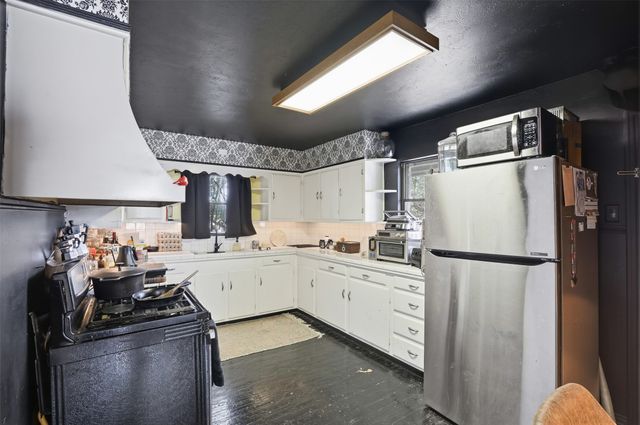 2517 Wayside Avenue, Fort Worth, TX 76110