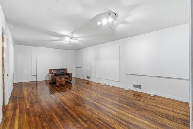 2517 Wayside Avenue, Fort Worth, TX 76110