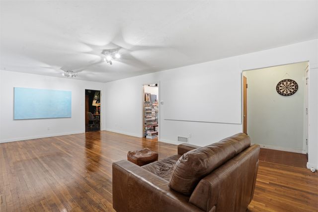 2517 Wayside Avenue, Fort Worth, TX 76110