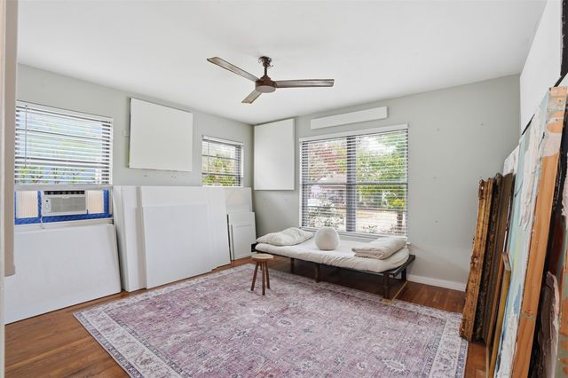 2517 Wayside Avenue, Fort Worth, TX 76110