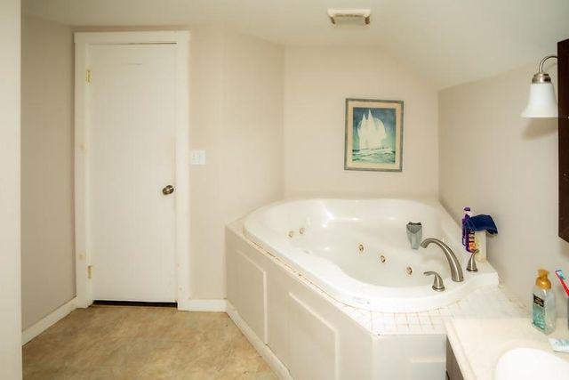 17 Morton Avenue, Rochester, NH 03867