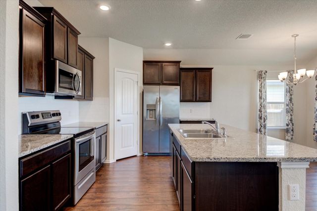 403 Kyra LN, Taylor, TX 76574