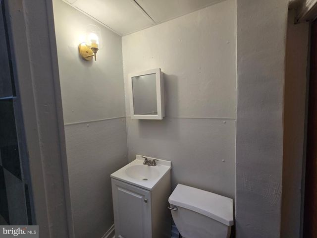 814 UPLAND ST, Chester, PA 19013