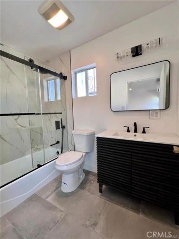 6445 Tujunga Avenue, North Hollywood, CA 91606