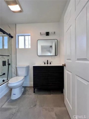 6445 Tujunga Avenue, North Hollywood, CA 91606