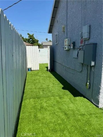 6445 Tujunga Avenue, North Hollywood, CA 91606