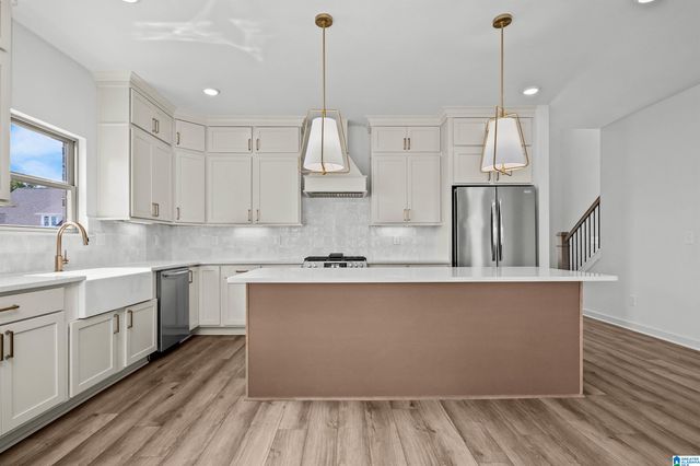 6079 RICHMOND DRIVE, Hueytown, AL 35023