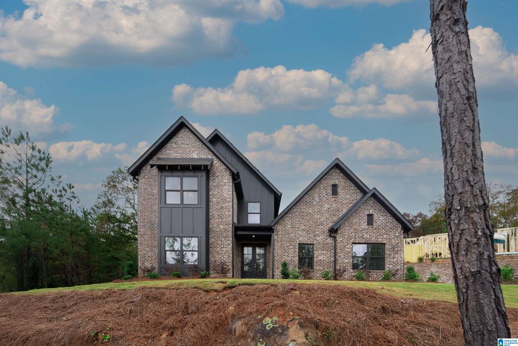 6079 RICHMOND DRIVE, Hueytown, AL 35023