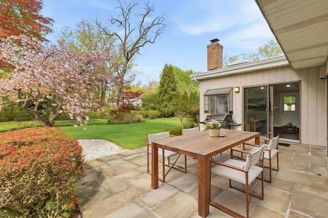 58 Spencer Court, Hartsdale, NY 10530