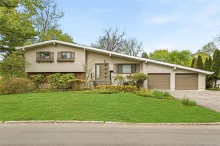 58 Spencer Court, Hartsdale, NY 10530
