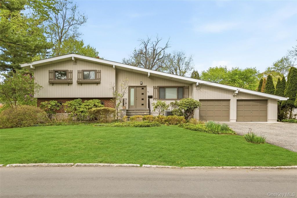 58 Spencer Court, Hartsdale, NY 10530