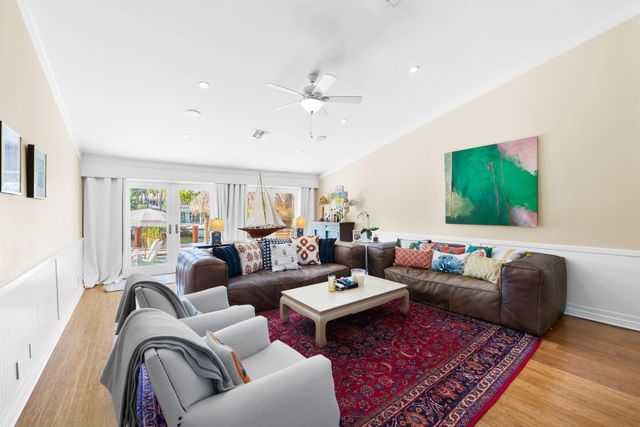 713 SE 25th Avenue, Fort Lauderdale, FL 33301