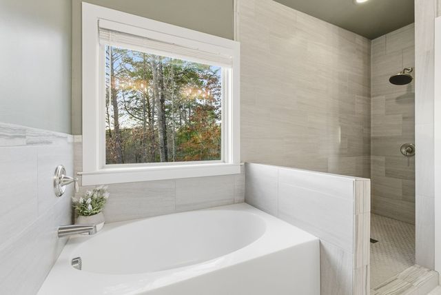 567 Crown Mountain Way, Dahlonega, GA 30533