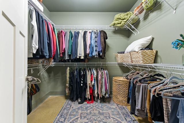 567 Crown Mountain Way, Dahlonega, GA 30533