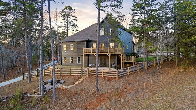 567 Crown Mountain Way, Dahlonega, GA 30533