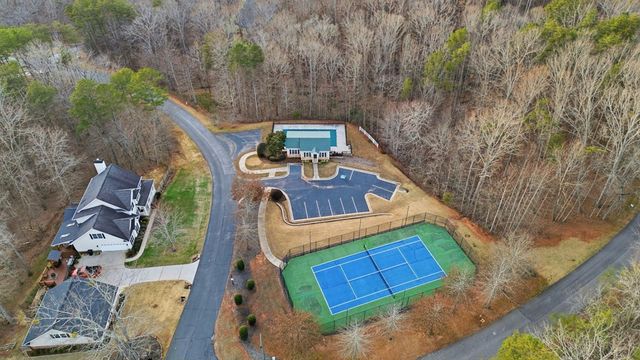 567 Crown Mountain Way, Dahlonega, GA 30533