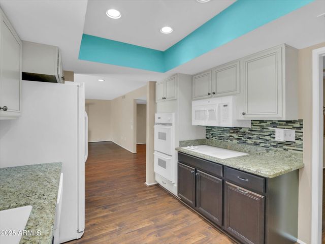 10825 W CARON Drive, Sun City, AZ 85351