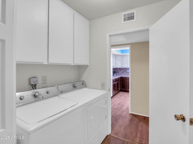 10825 W CARON Drive, Sun City, AZ 85351