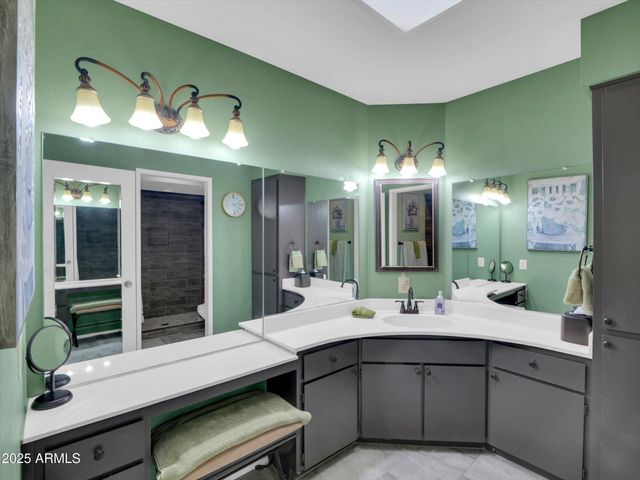 10825 W CARON Drive, Sun City, AZ 85351