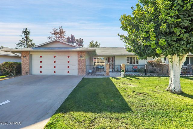 10825 W CARON Drive, Sun City, AZ 85351