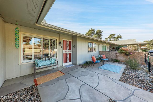 10825 W CARON Drive, Sun City, AZ 85351