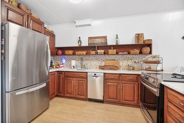 497 Long Island DR, Moneta, VA 24121