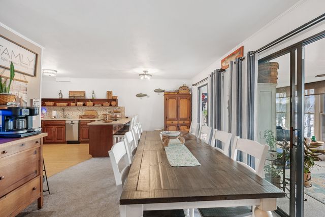 497 Long Island DR, Moneta, VA 24121