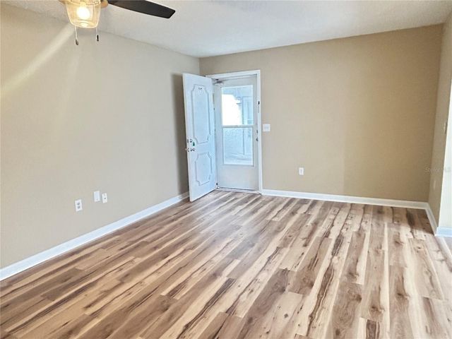 1103 CYPRESS GARDENS BOULEVARD C106, Winter Haven, FL 33884