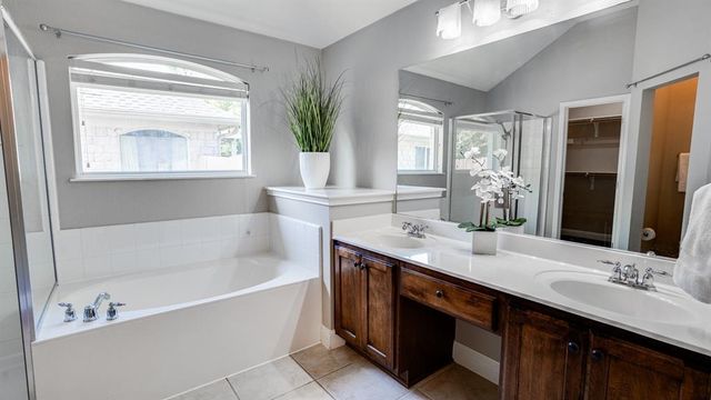 725 Crane Canyon PL, Round Rock, TX 78665