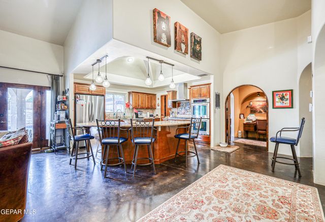5413 E RIVER Lane, El Paso, TX 79932