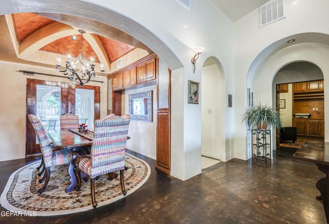 5413 E RIVER Lane, El Paso, TX 79932