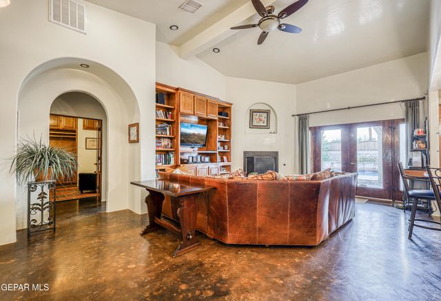 5413 E RIVER Lane, El Paso, TX 79932