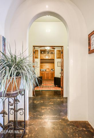 5413 E RIVER Lane, El Paso, TX 79932