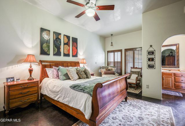 5413 E RIVER Lane, El Paso, TX 79932