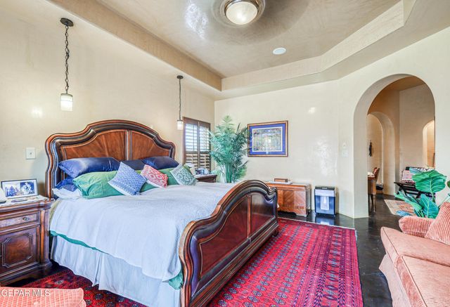 5413 E RIVER Lane, El Paso, TX 79932