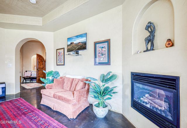 5413 E RIVER Lane, El Paso, TX 79932