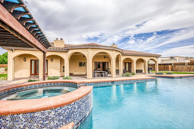 5413 E RIVER Lane, El Paso, TX 79932