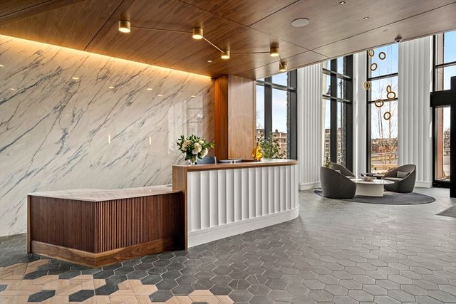 1515 Commonwealth 806, Boston, MA 02135