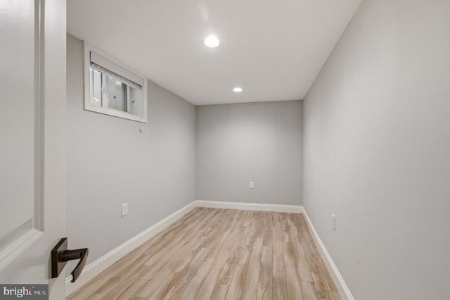 1527 MORRIS RD SE, Washington, DC 20020