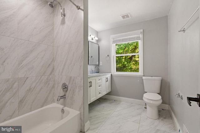 1527 MORRIS RD SE, Washington, DC 20020