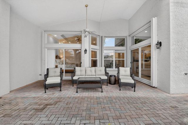 6882 Venidita Beach Drive, Delray Beach, FL 33446